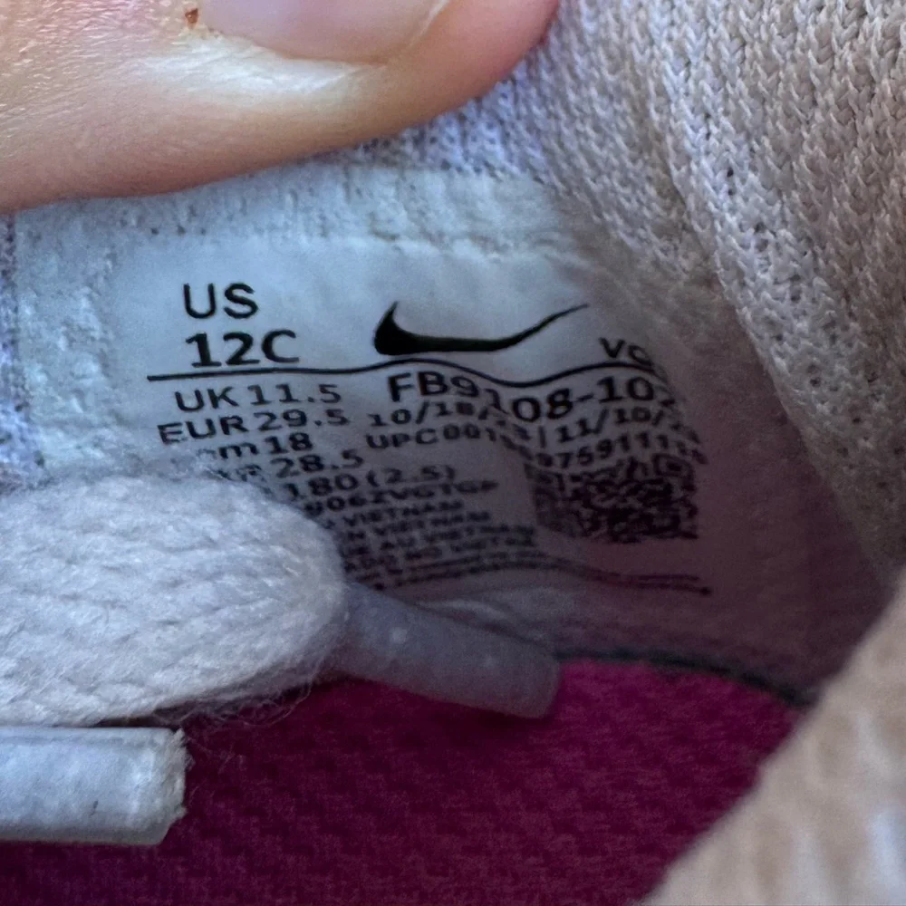 Nike Kids Sneakers White and Hot Pink Low Top
